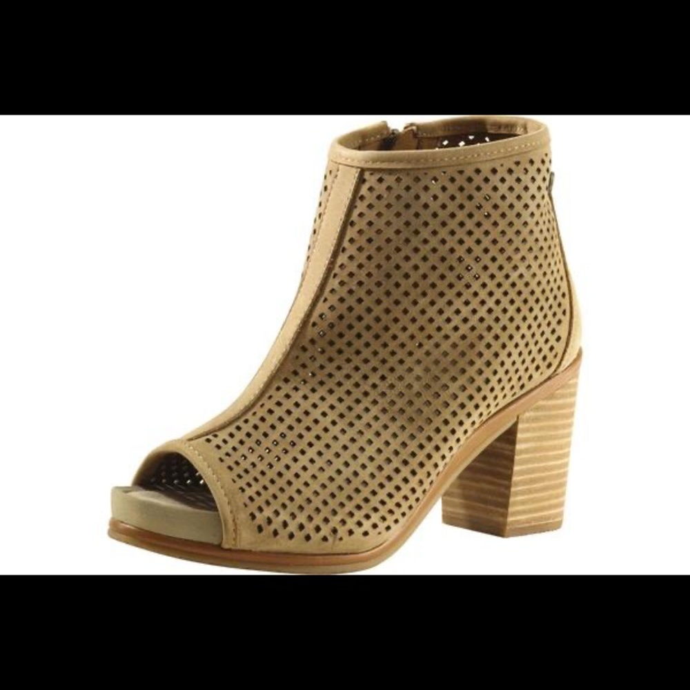 Hush Puppies ‘Reyna Mariska’ heeled sandals NWOT